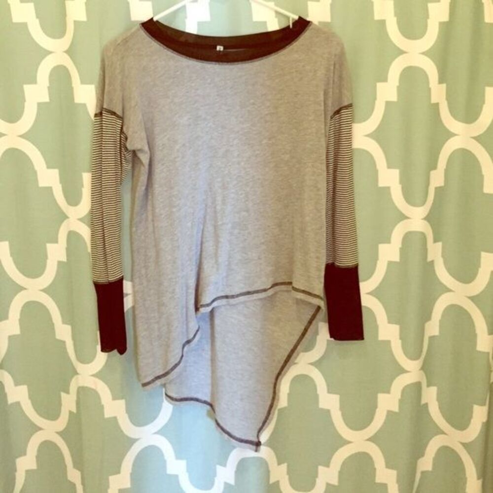 LF EMMA&SAM XS long sleeve top with mesh sleeves!